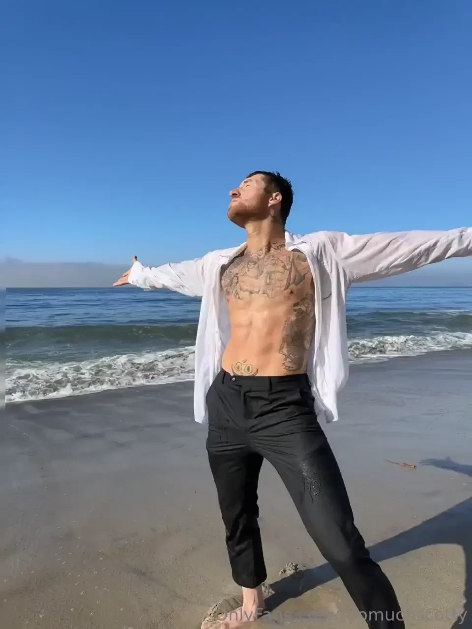 Have u streamed my new song trauma dump heres some behind the scenes 