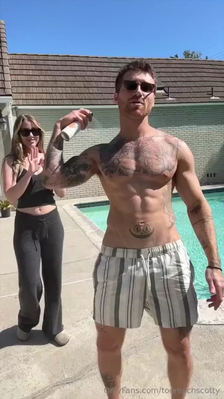 Jac helped me put sunscreen on all those hard to reach areas hehe tip 