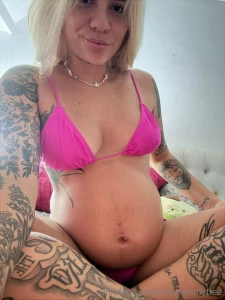 Do you like pregnant woman carlamel carlamel nbsp nbsp nbsp hot mommy part 1