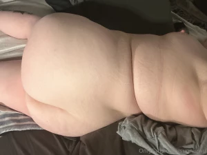 I love showing off in fishnets don t my ass and my wet little pussy part 2