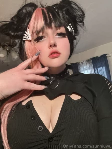 I love showing off in fishnets don t my ass and my wet little pussy part 1