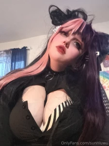 I love showing off in fishnets don t my ass and my wet little pussy part 3