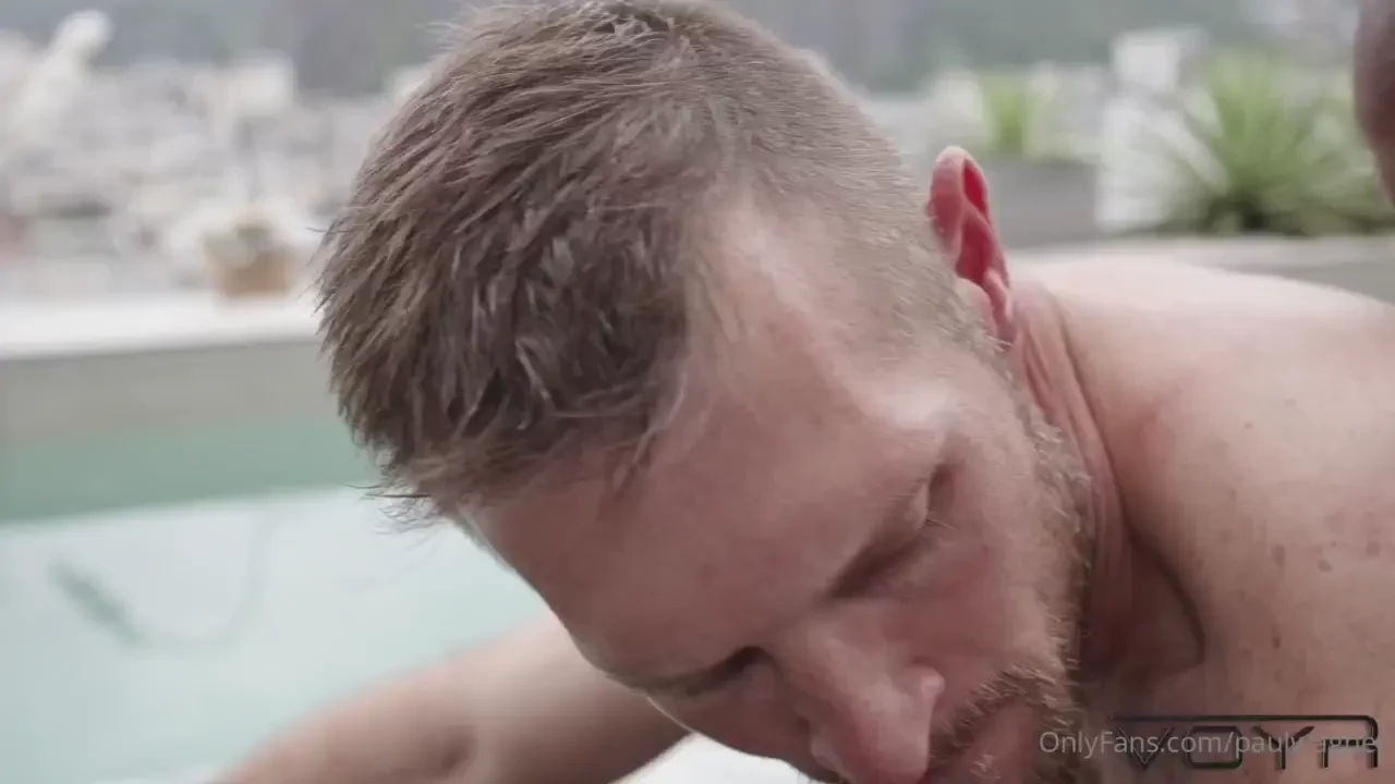 This is the first time i ve filmed with someone who could pick me up 