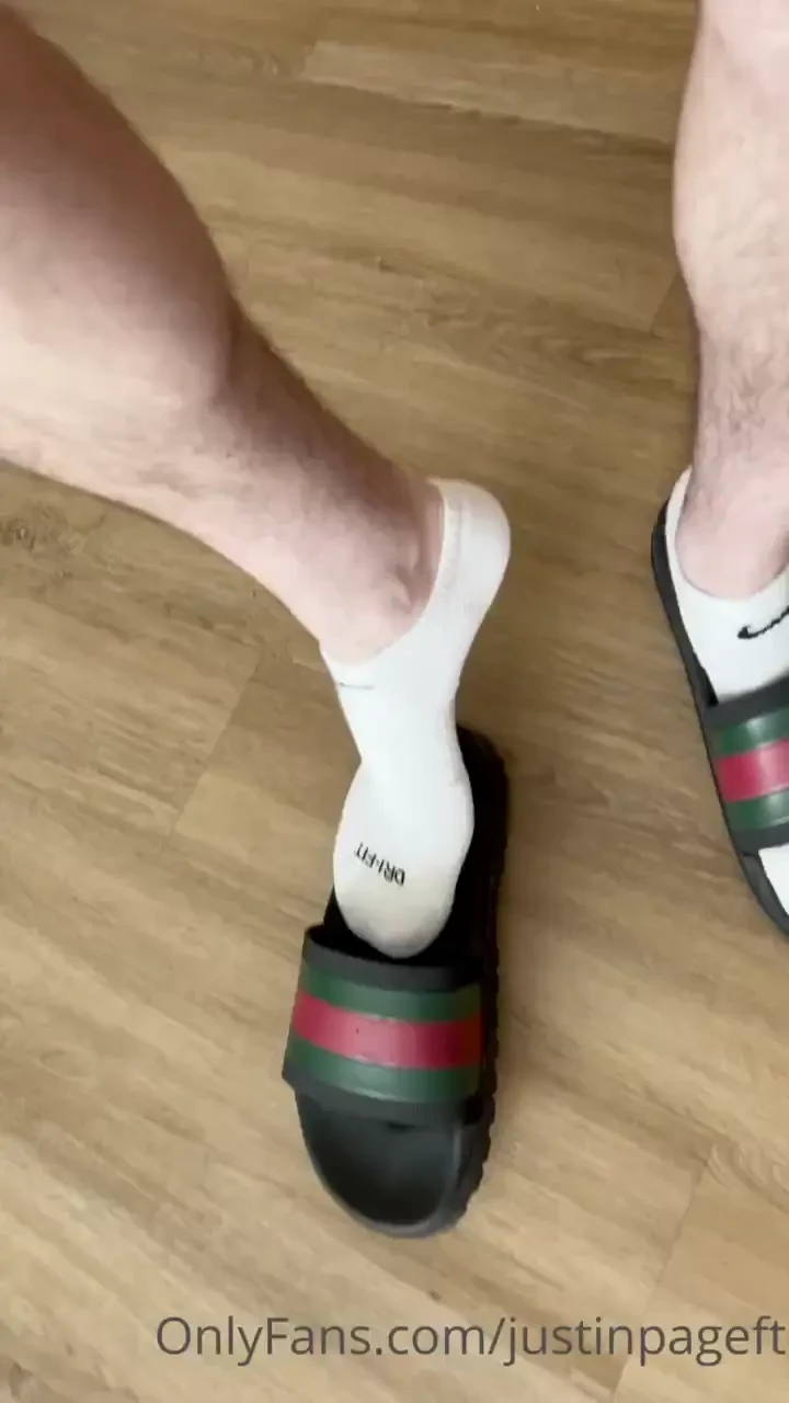 Verbal video gucci slides and legs check out my quads bro 