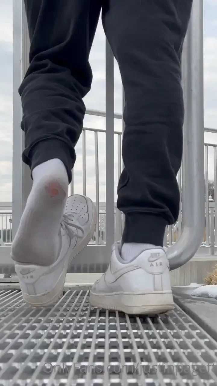 I don t care who sees 