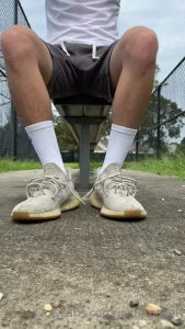 Video yeezy and nike sock strip