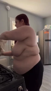 Was popping lunch in the oven and wasn t wearing a shirt so i figured