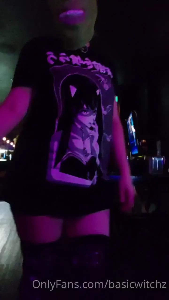 Pov you checked yourself before you shrek d yourself tbh my halloween 