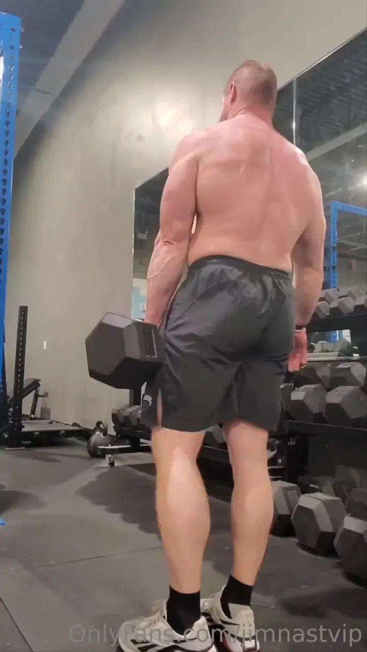 A little workout wednesday for ya this week weights are getting heavy part 2 