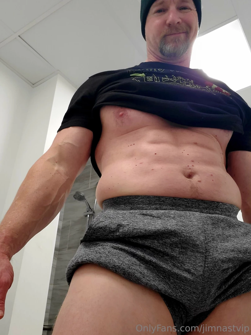 Nice little move session today at the gym it is really cold out where part 3 