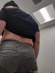 Nice little move session today at the gym it is really cold out where part 1