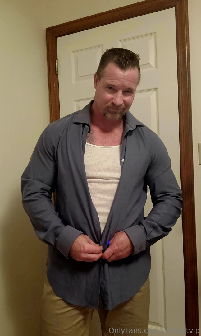 Unwrap daddy out of his nye outfit 