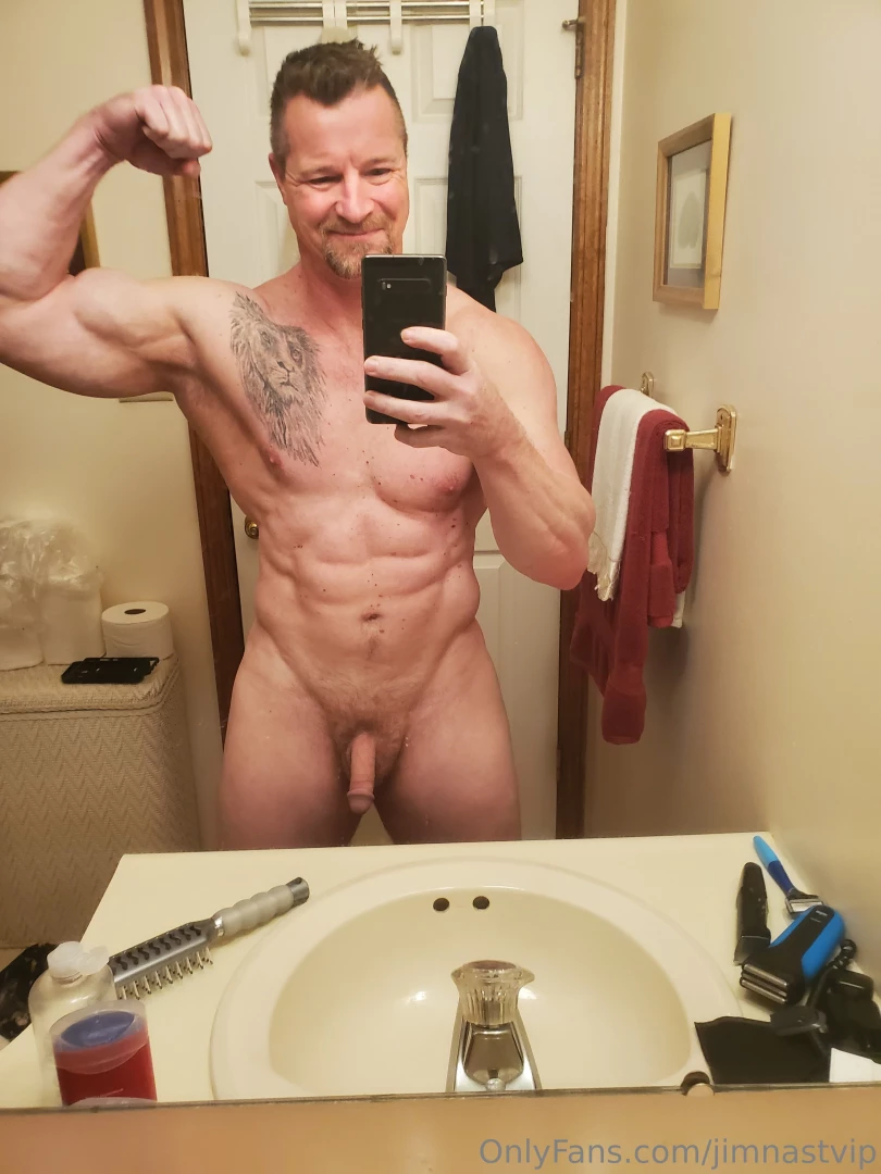 Daddys feeling lean and mean well not mean at you he is ready to go 