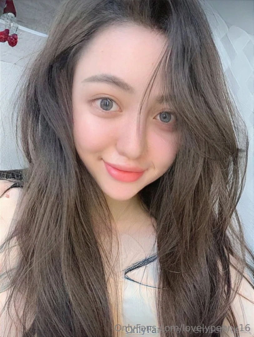 This cute girl emberfrosttt loves to give blowjobs she emberfrosttt part 80 