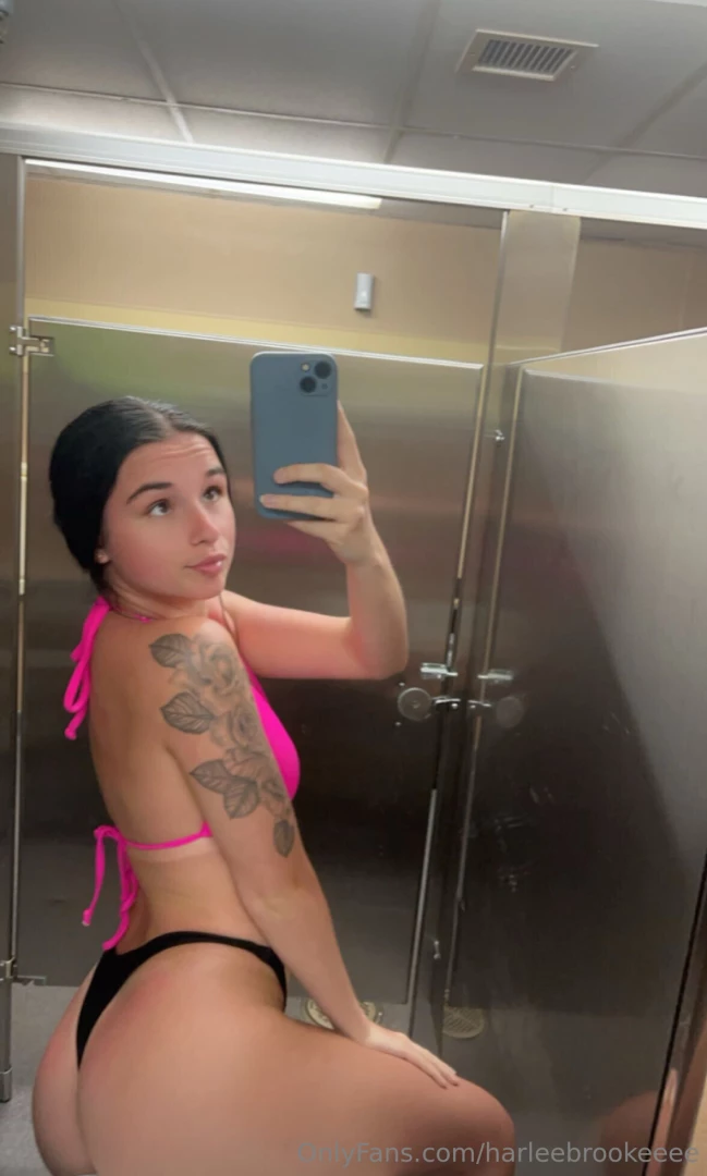 Check out my friend summergipson23 her page is free now and she is 