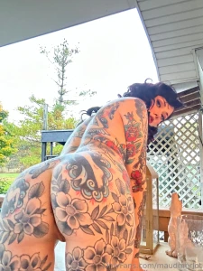 Feeling hot and bothered let me cool you down with a little part 2