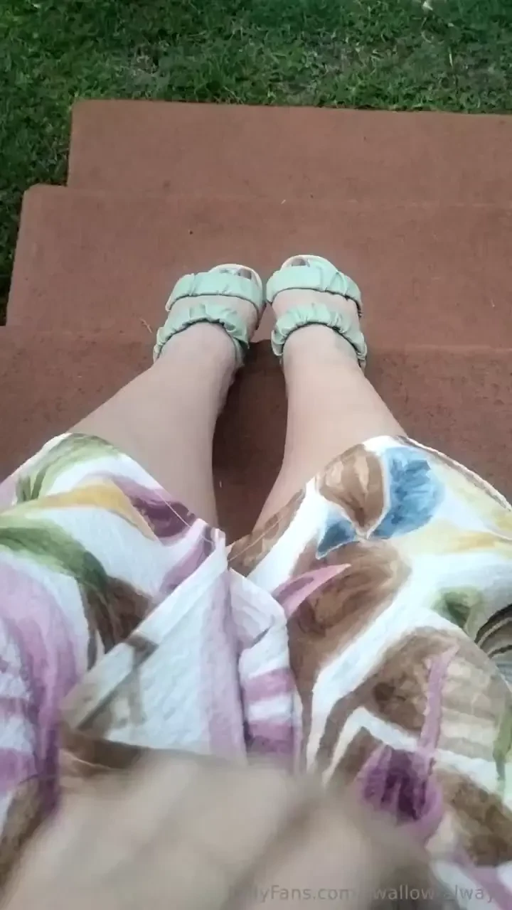 It s raining outside but that s not the wettest thing around daddy 