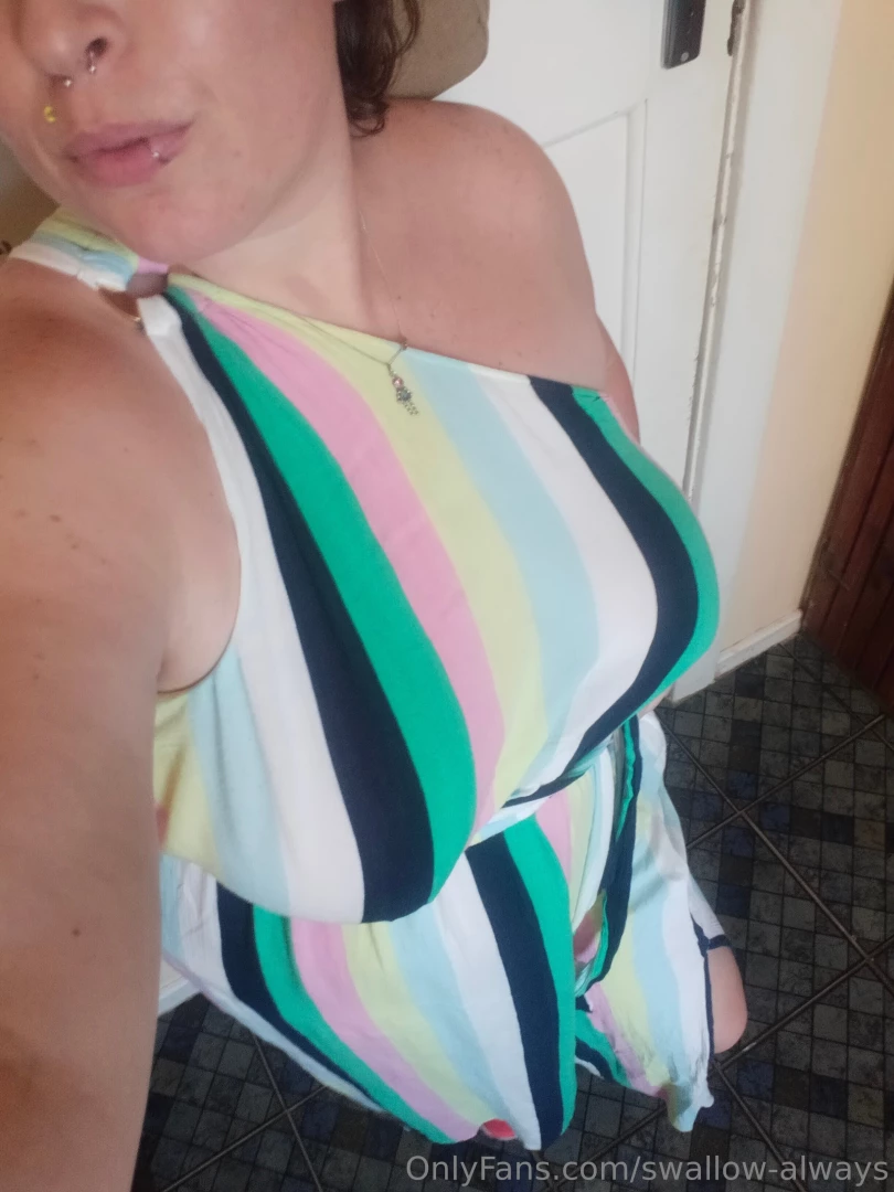 Just a little fit check fun felt super free and holiday vibes in this 