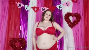Your girlfriend is feeling self conscious about the outfit she picked part 1