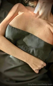 Leave a comment with all the things you d like to do in this bed