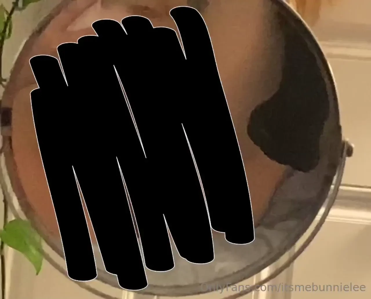 Volume up if you wanna hear how wet you make me send me a lil tip if 