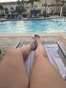 Let s spend all day by the pool