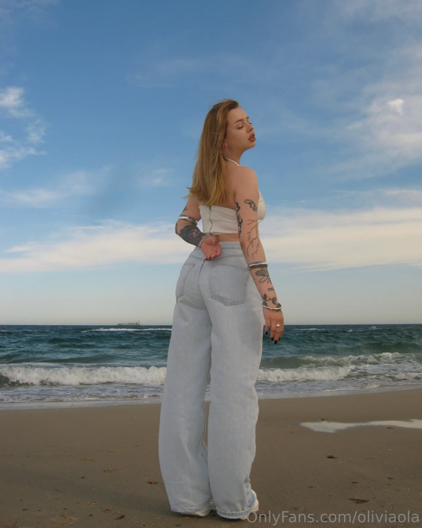 The sea knows - i know how to be deep and quiet too 