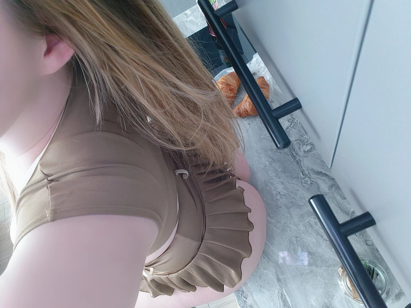 This ass wants to jump on you 