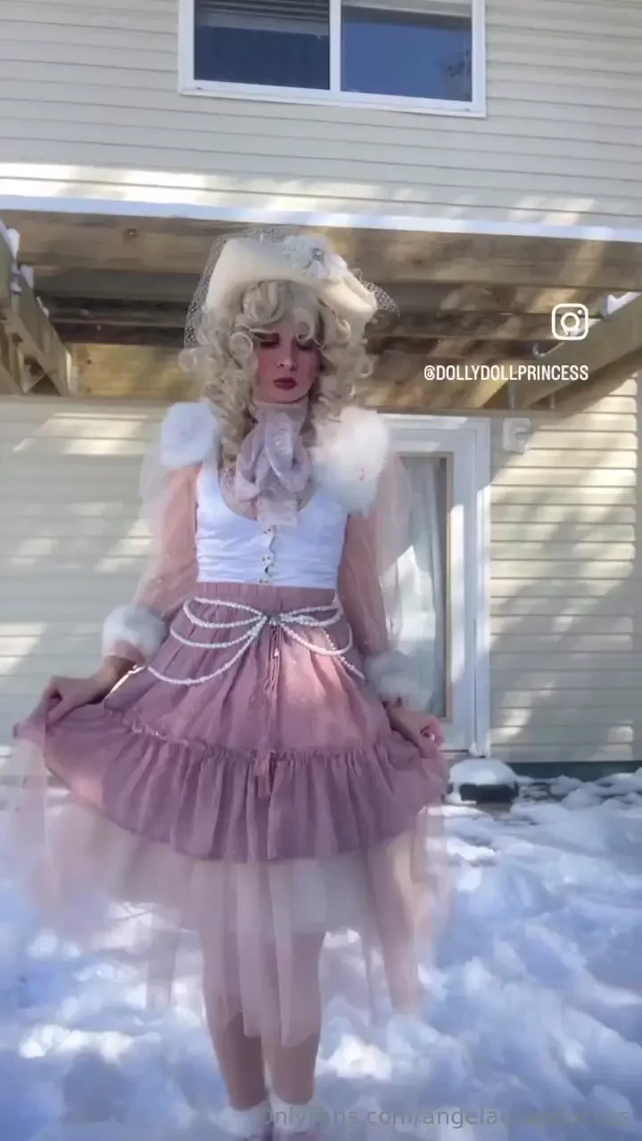 Last outfit for the snow two days 4 looks 
