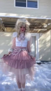 Last outfit for the snow two days 4 looks