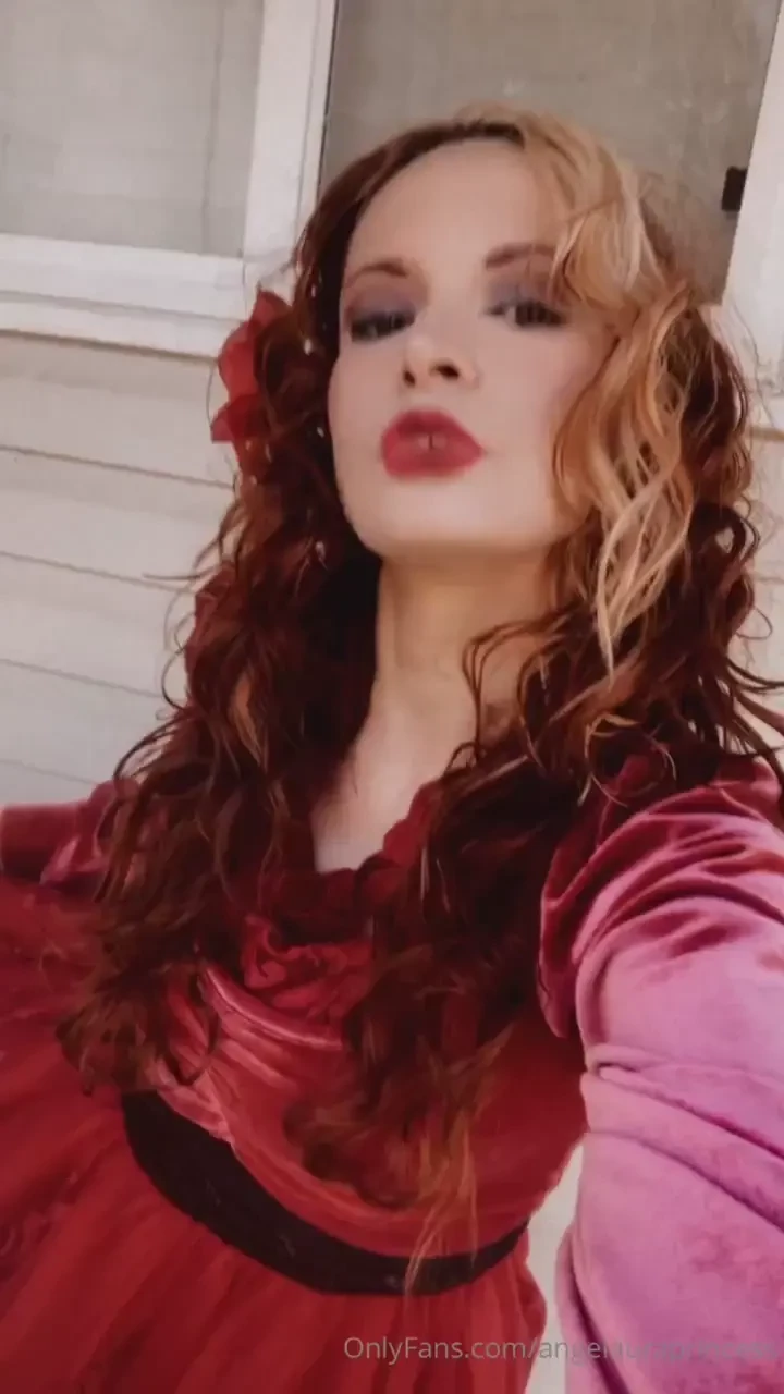 Went to a kate bush themed birthday party for a dear friend here s my part 1 