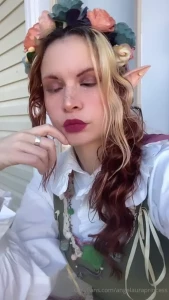 Lewk to go frolic