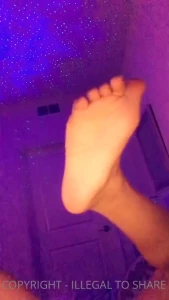Any feet lovers goodmorning from my feet to yours part 1