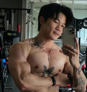 Strength is sexy and i m all about turning heads while i lift