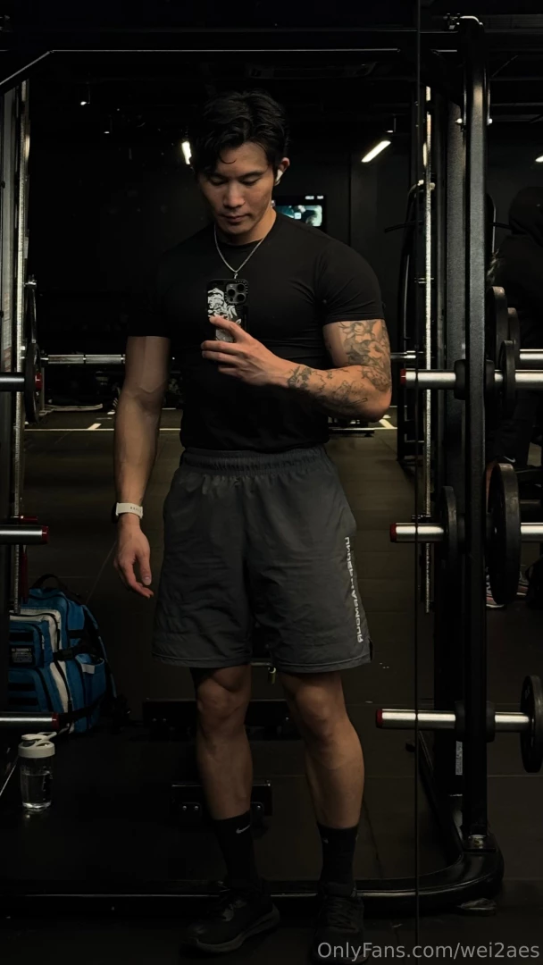 Working on my gains both in the gym and in your heart 
