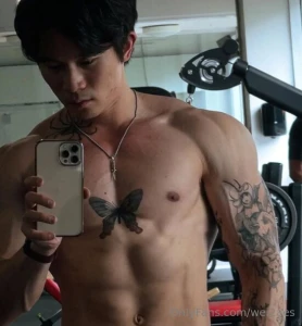 Lifting heavy looking heavenly ready to work out or just work you out