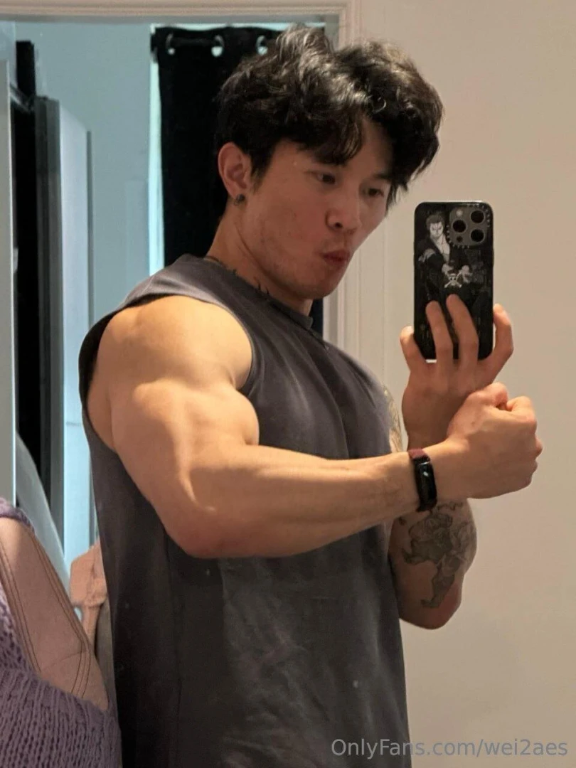 Wanna see bigger than my muscles 