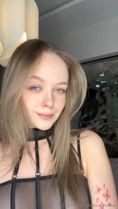 I love beautiful underwear it looks as elegant as possible want to