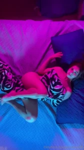 Me encanta ser una chica juguetona y traviesa quieres ver que hay