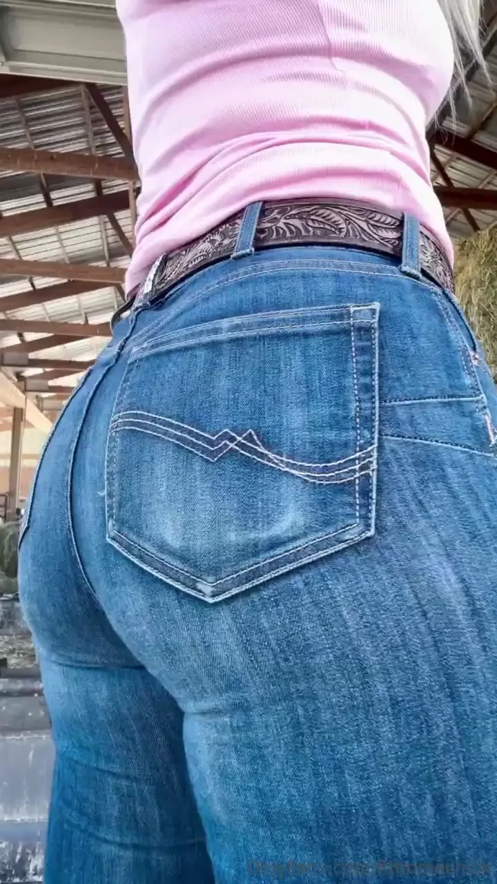 Should i post more jeans content 