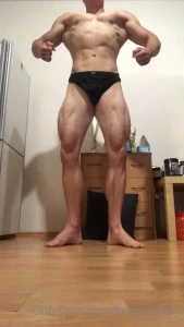 Current posing on bulk try to pack on mass