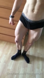 Me and my friend train back check this heavy ass weight screaming and
