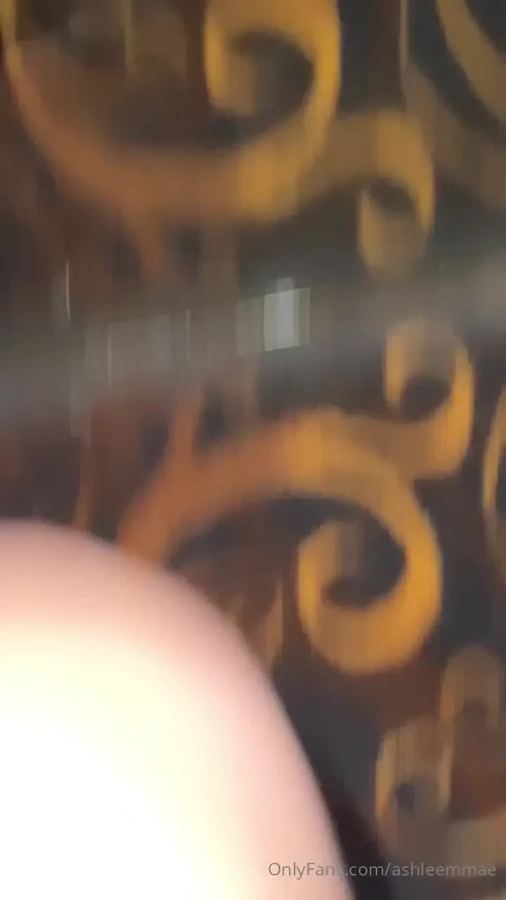 I m working today amp i know you want to cum pull my pigtails 