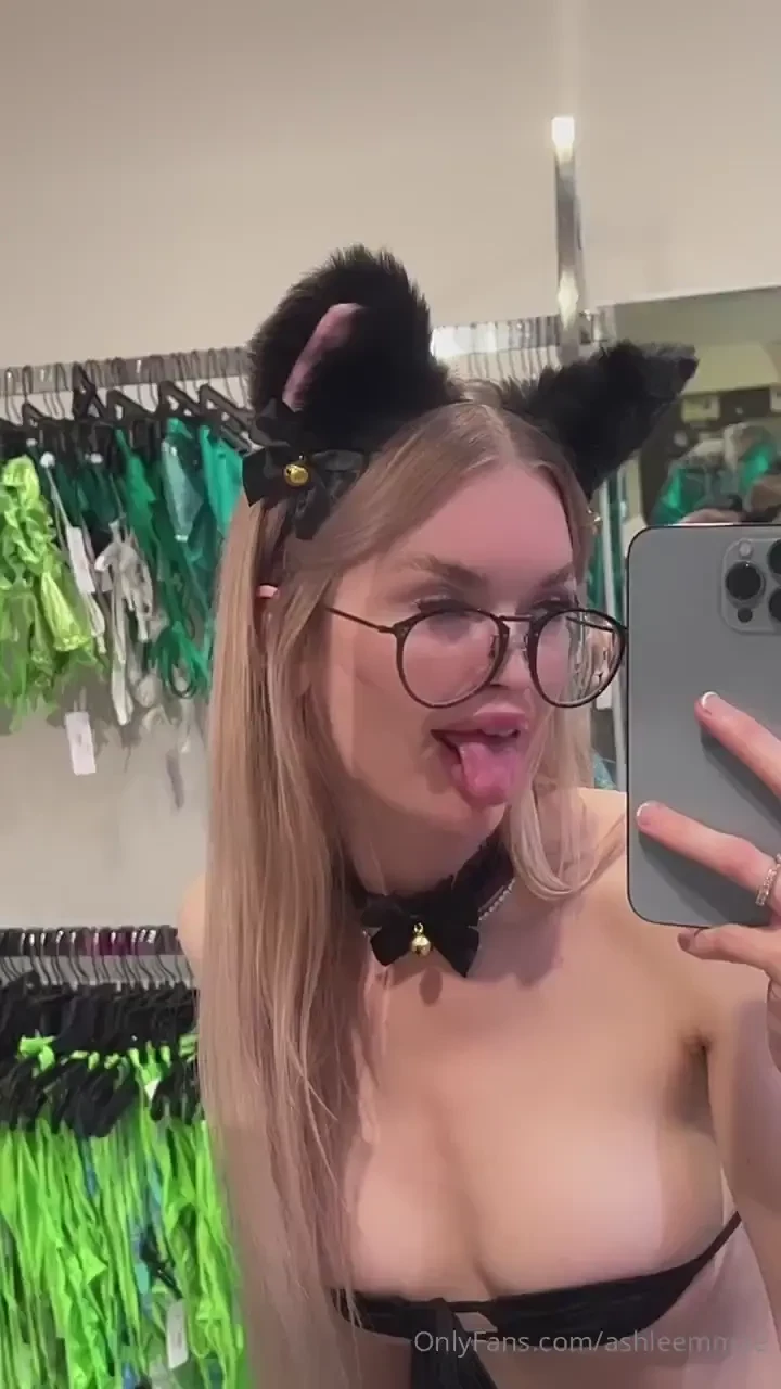 If you like my kitty costume tip me to buy me a new outfit 