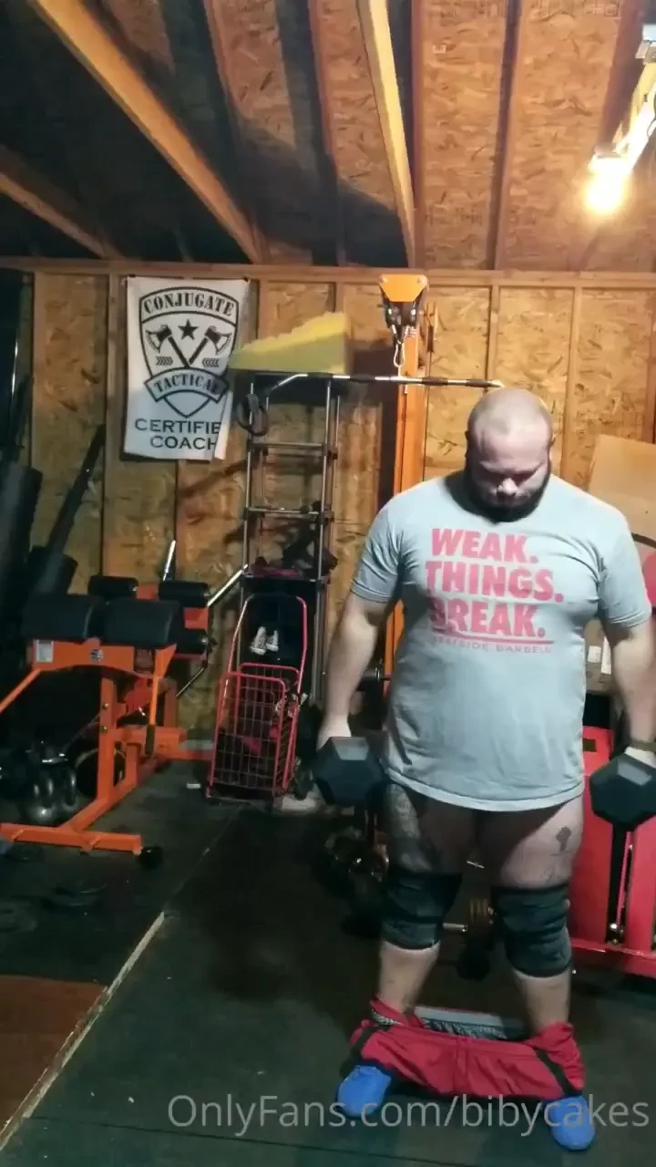 Hammer curls are a staple in my routine to stave off bicepital 