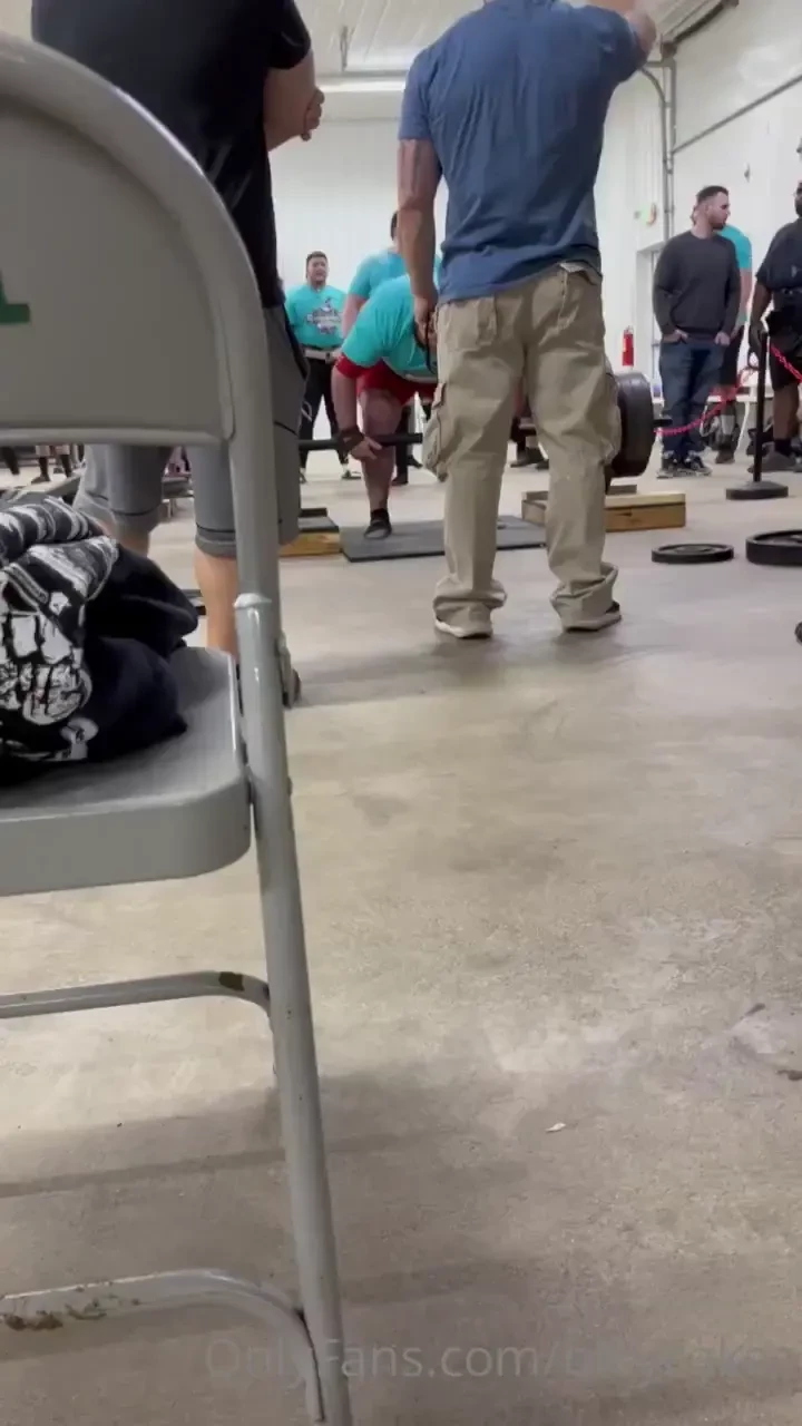 625 followers 625 pound axle deadlift with a torn bicep tendon from 