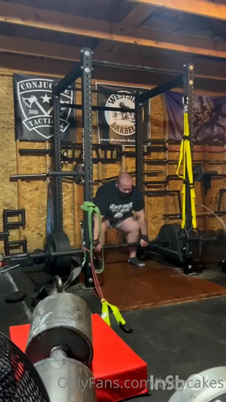 550 pounds to celebrate 550 fans 