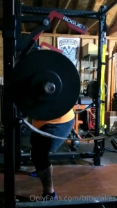 Little 610 pound squat pr today let it serve as a reminder that daddy