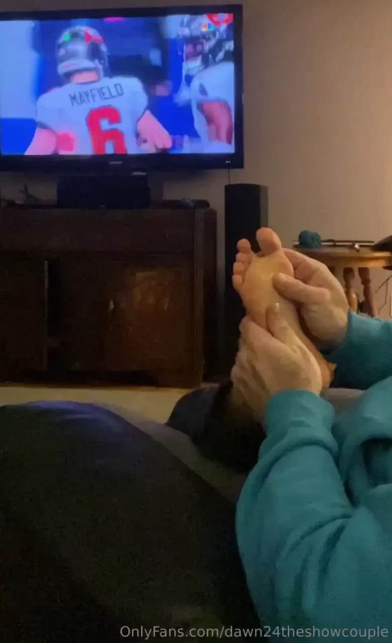 No nagging and all gagging gets me unlimited foot rubs even on 