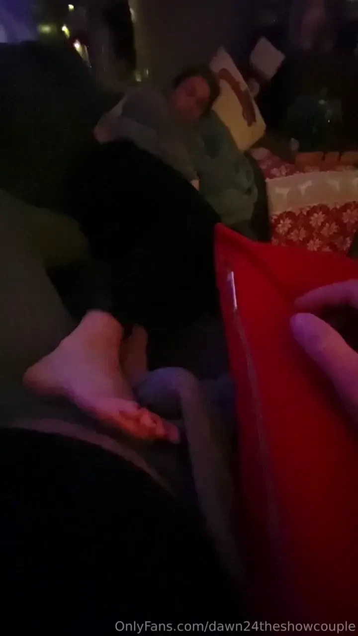 Sir treats me so good so after my hour long foot rub i make sure to part 1 